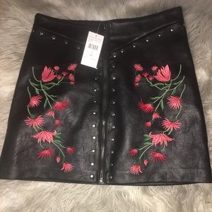 Brand new , super cute ! Leather material!